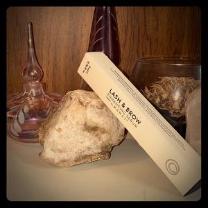 Monat NIB lash and brow enhancing serum 9mL/.3 Oz.